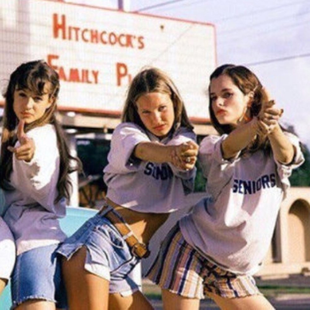 Dazed & Confused Seniors 77 Sweatshirt (Parker Posey) NEW